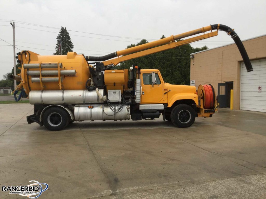 1996 International Vactor 2100 Utility Truck