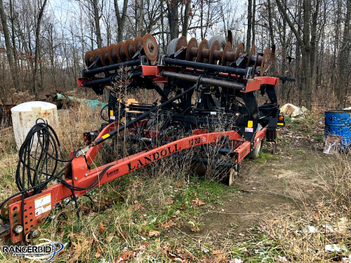 Landoll 15 Shank Chisel Plow